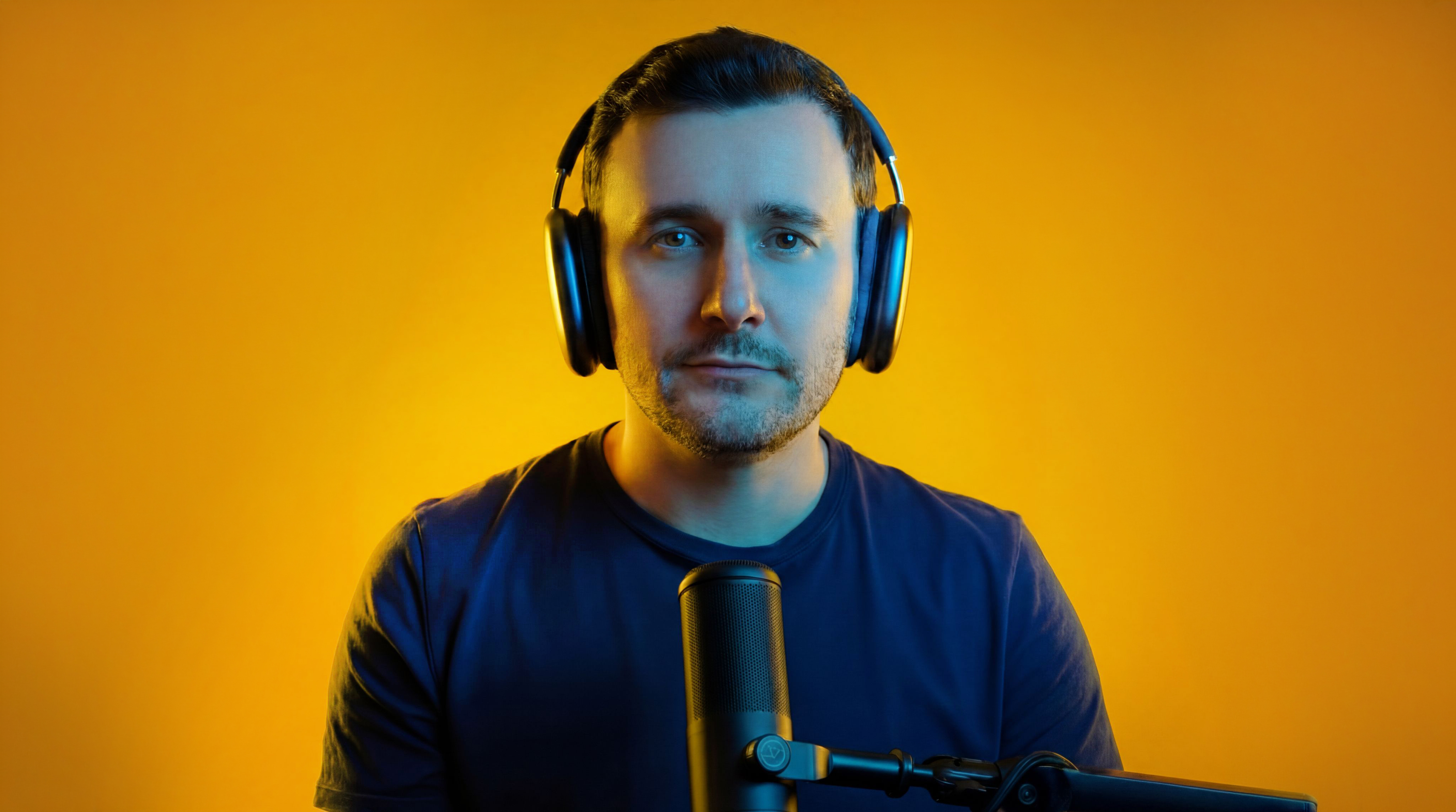 Apostolos Roussas — motion graphics for brands and creators